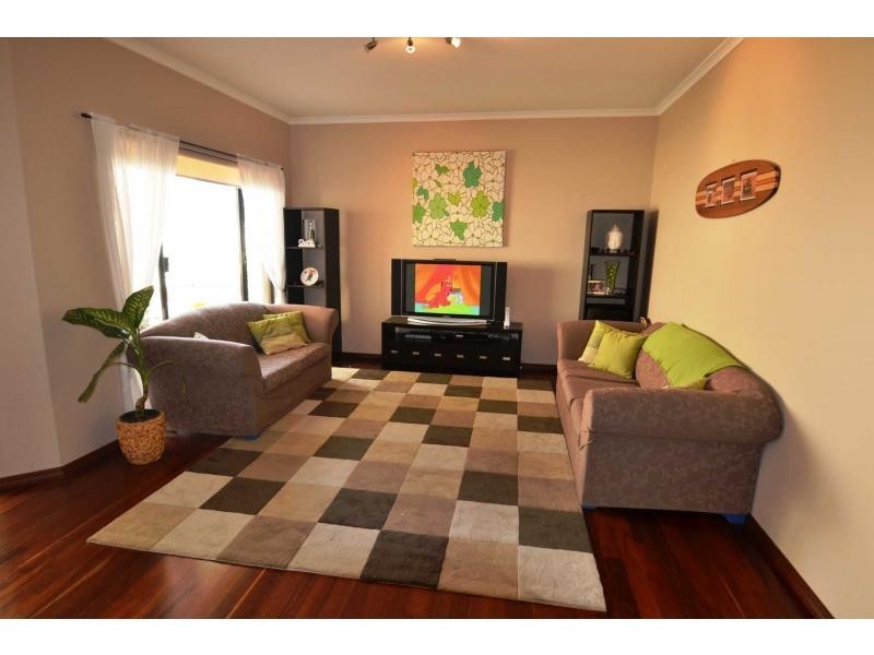 21 Messina Drive, Sinagra WA 6065