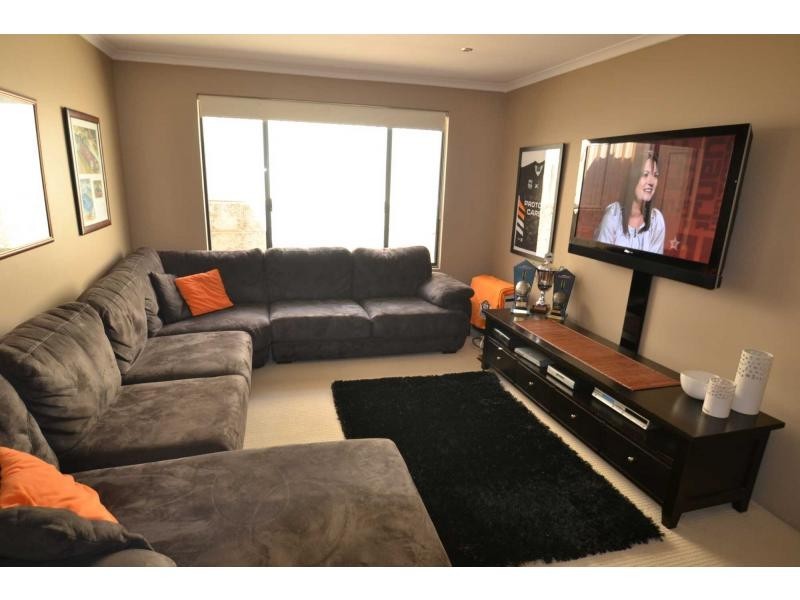 21 Messina Drive, Sinagra WA 6065