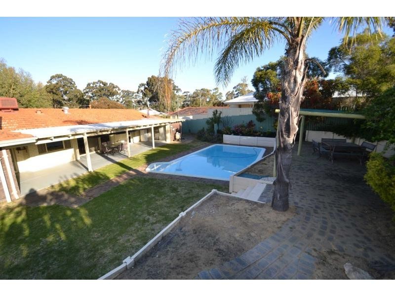 4 Dryandra Court, Greenwood WA 6024