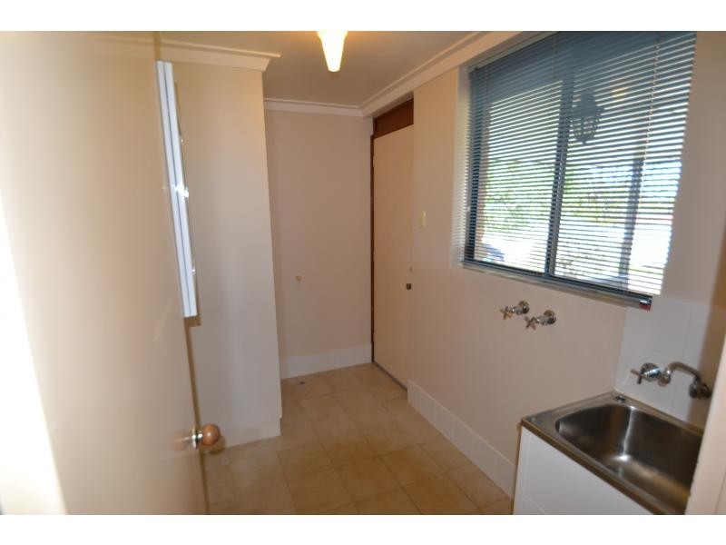 4 Mandalay Place, Craigie WA 6025