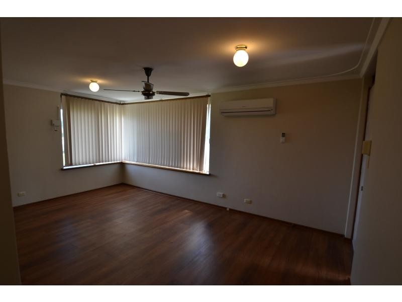 4 Mandalay Place, Craigie WA 6025