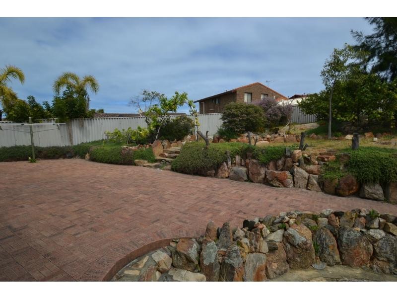 187 Bridgewater Drive, Kallaroo WA 6025