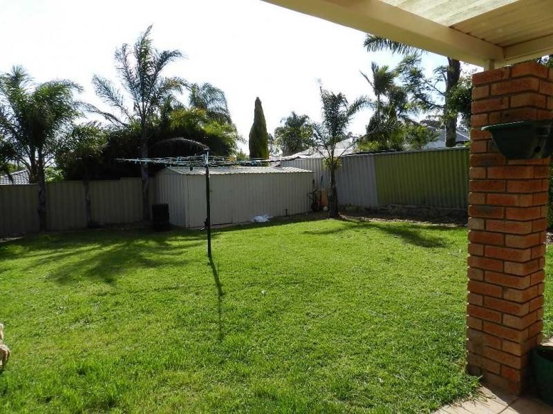 15 Minda Place, Wanneroo WA 6065