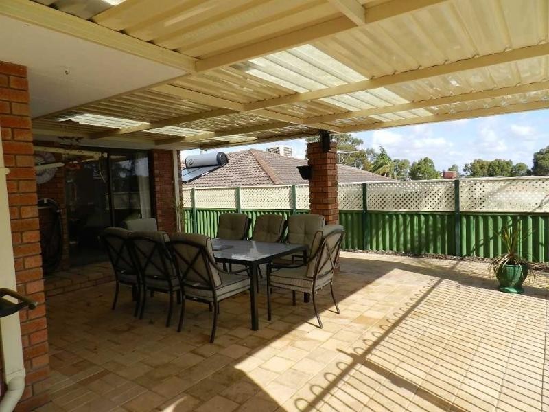 15 Minda Place, Wanneroo WA 6065