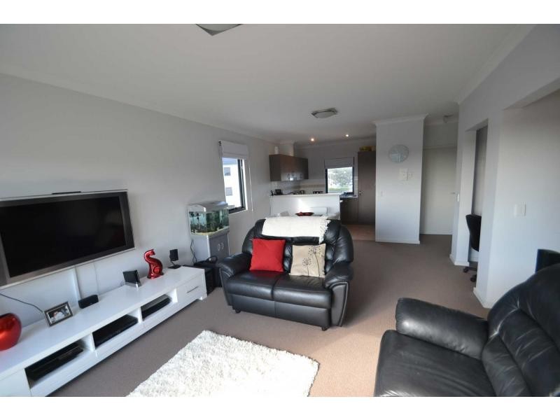 64/1 Sunlander Drive, Currambine WA 6028