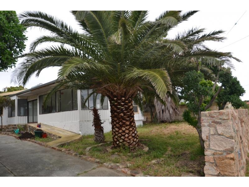 41 Mindarie Drive, Quinns Rocks WA 6030