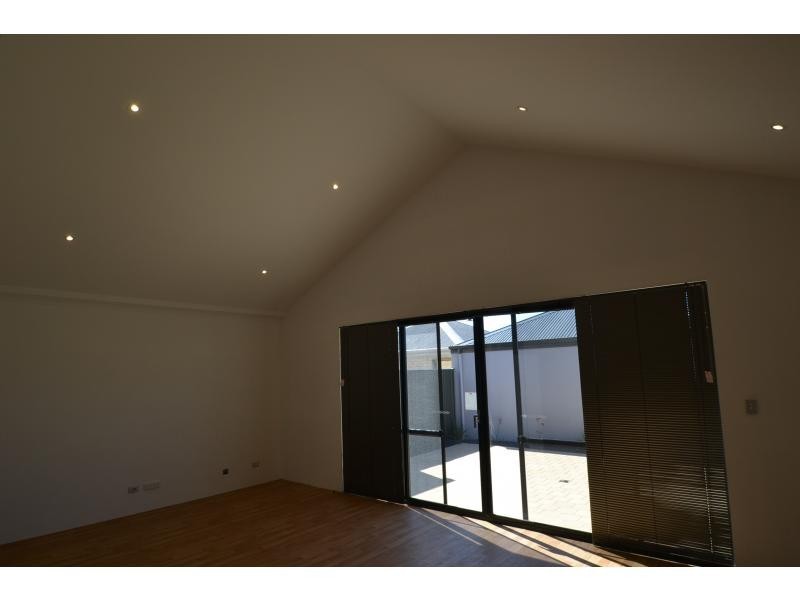 16 Flecker Promenade, Aveley WA 6069