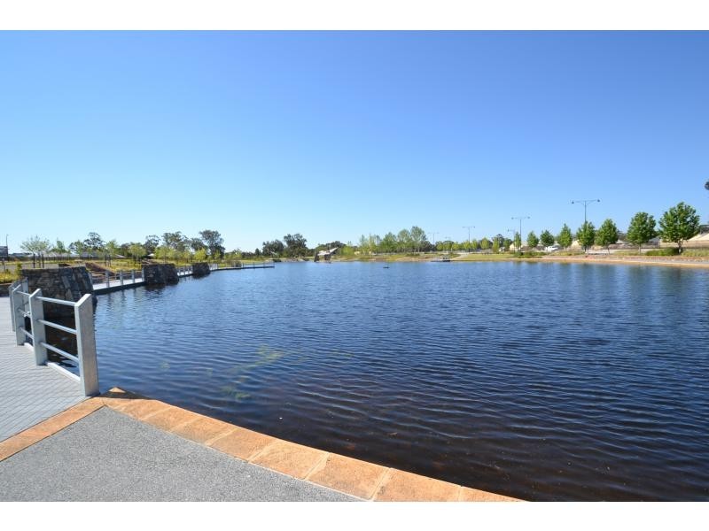 16 Flecker Promenade, Aveley WA 6069