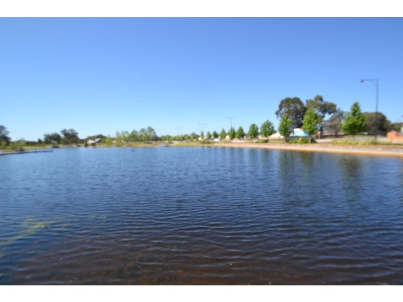 16 Flecker Promenade, Aveley WA 6069