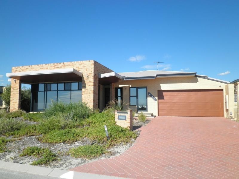 254 Ocean Drive, Quinns Rocks WA 6030