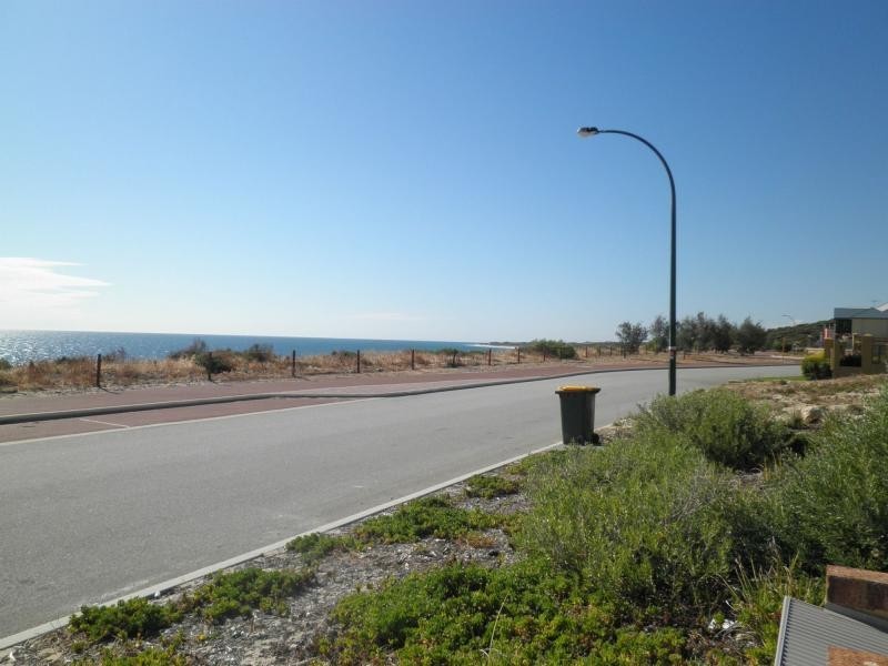 254 Ocean Drive, Quinns Rocks WA 6030