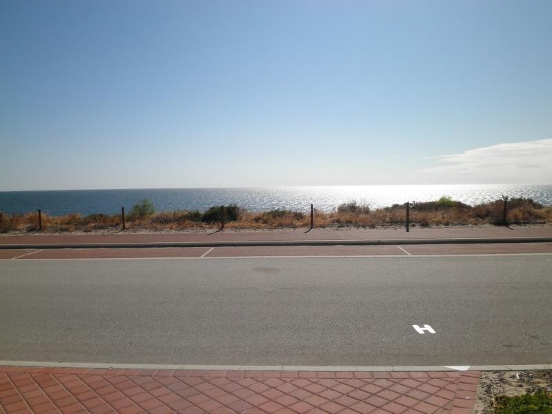 254 Ocean Drive, Quinns Rocks WA 6030