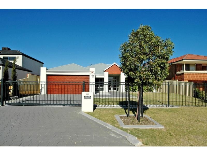 162 Golflinks Drive, Carramar WA 6031