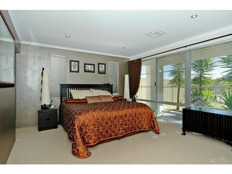 162 Golflinks Drive, Carramar WA 6031