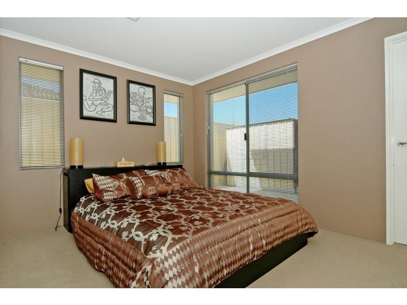 162 Golflinks Drive, Carramar WA 6031