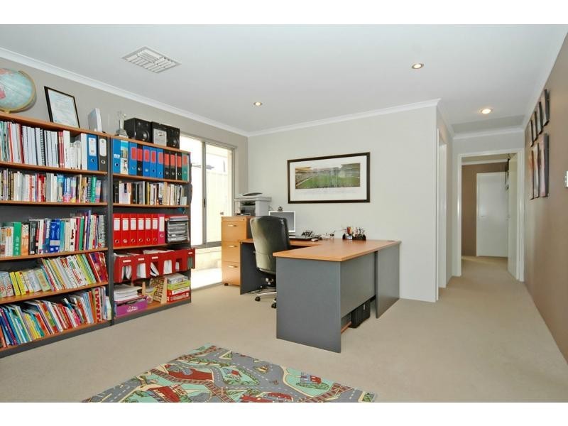 162 Golflinks Drive, Carramar WA 6031