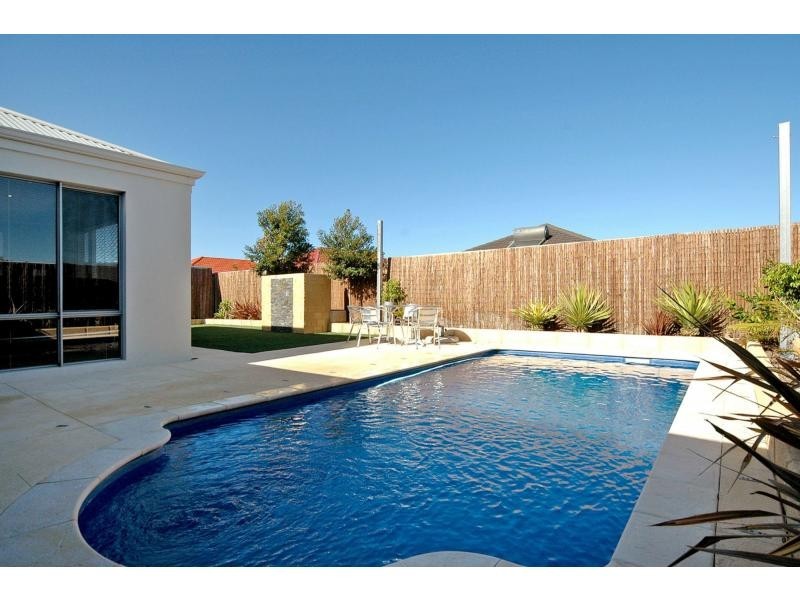 162 Golflinks Drive, Carramar WA 6031