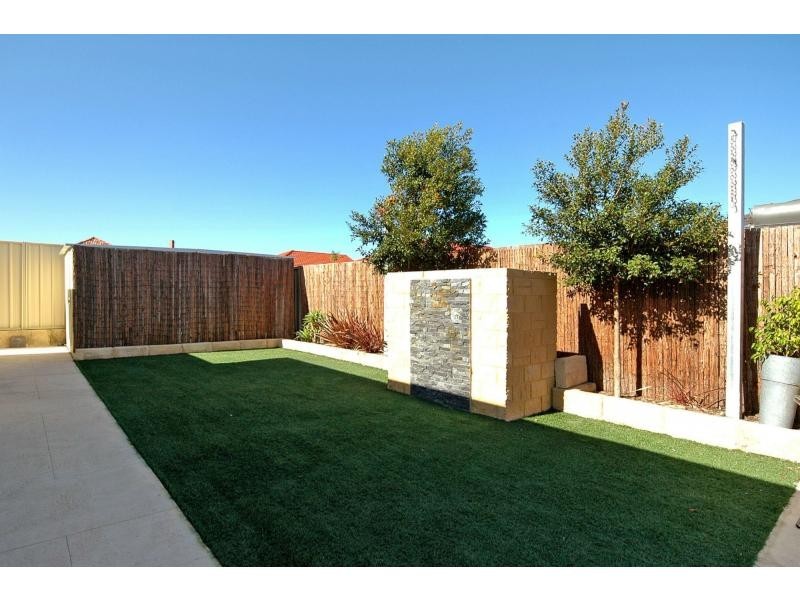 162 Golflinks Drive, Carramar WA 6031