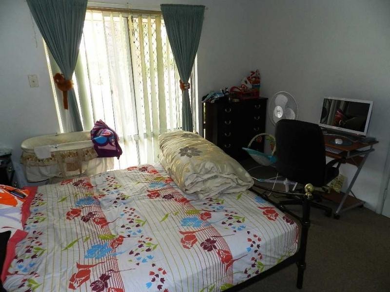 4b Glen Place, Hocking WA 6065