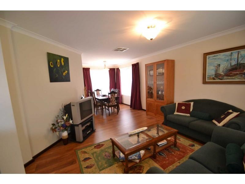 18 Simcoe Court, Joondalup WA 6027