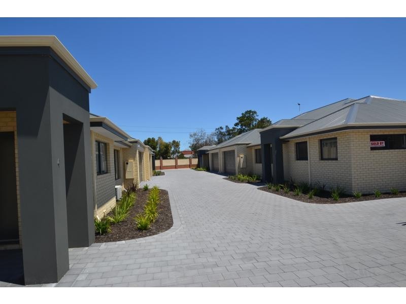 2/1 Denver Street, Madeley WA 6065