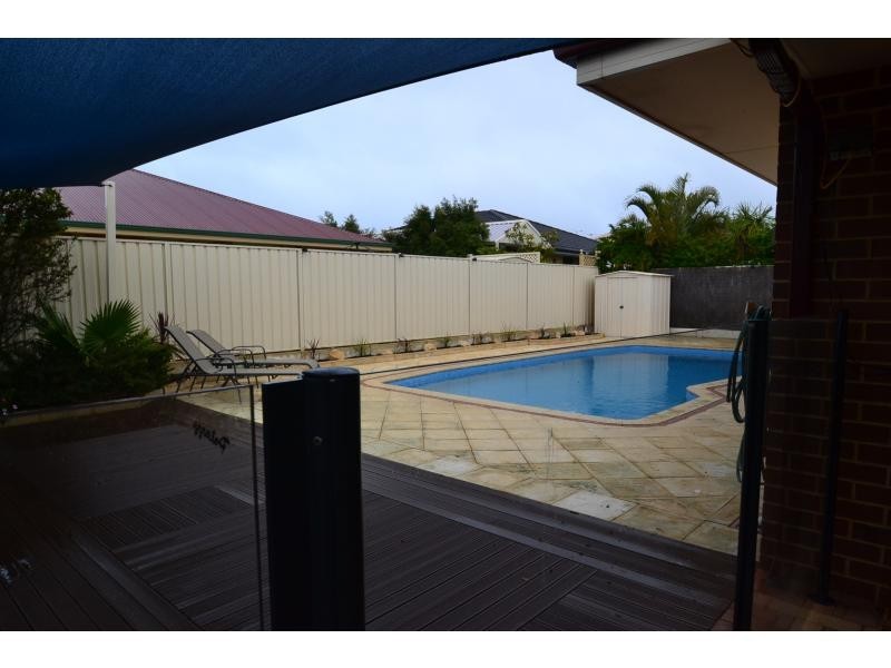 11 Carlton Turn, Currambine WA 6028