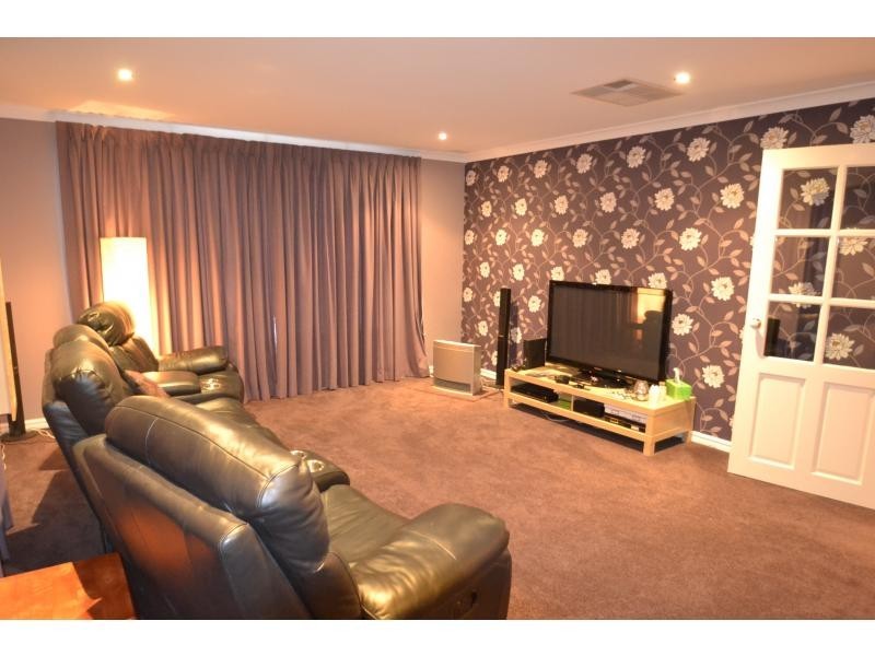 11 Carlton Turn, Currambine WA 6028