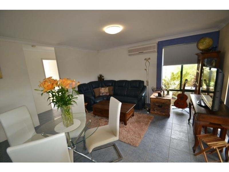 17 Christian Circle, Quinns Rocks WA 6030