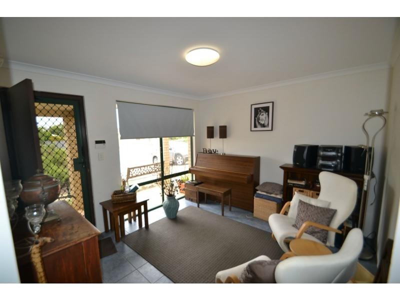 17 Christian Circle, Quinns Rocks WA 6030