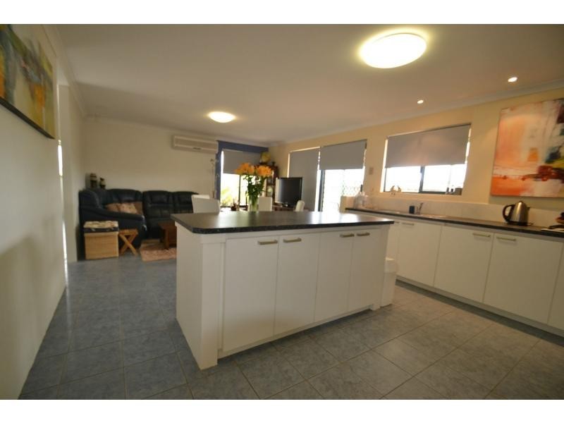 17 Christian Circle, Quinns Rocks WA 6030