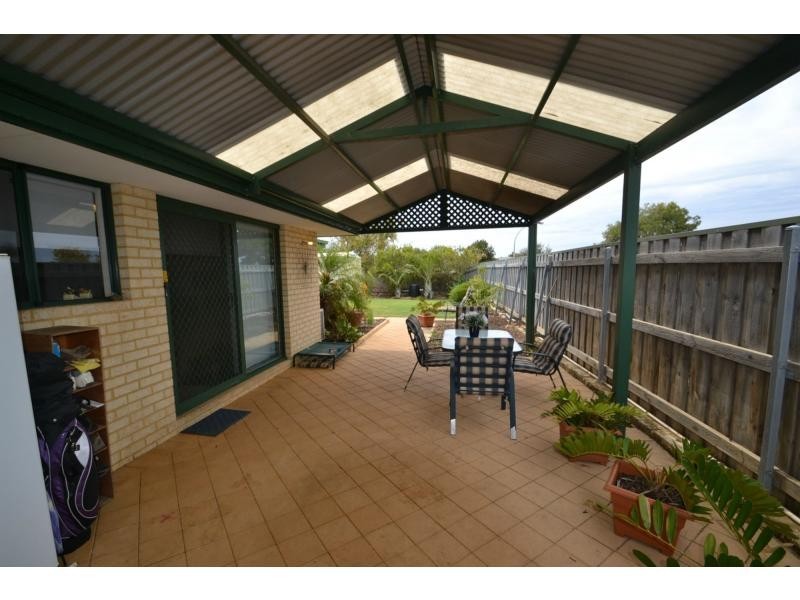 17 Christian Circle, Quinns Rocks WA 6030