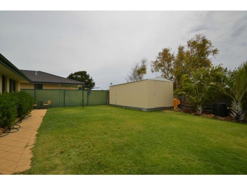 17 Christian Circle, Quinns Rocks WA 6030