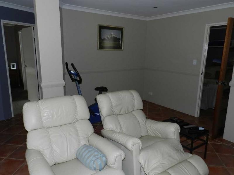 12 Gardiner Heights, Kinross WA 6028