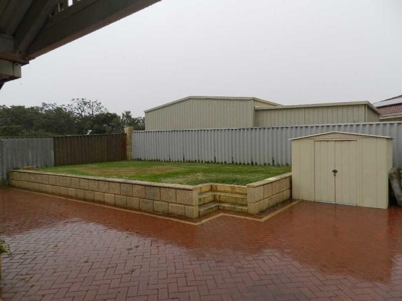 12 Gardiner Heights, Kinross WA 6028