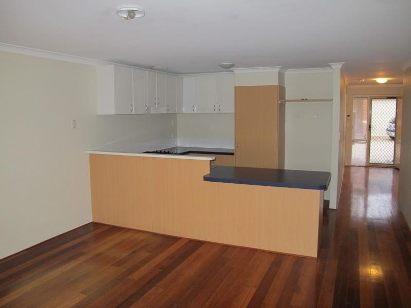 5/9 Yarra Court, Carramar WA 6031