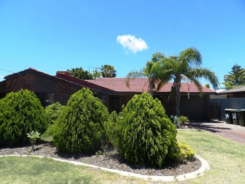 54 Monument Drive, Beldon WA 6027