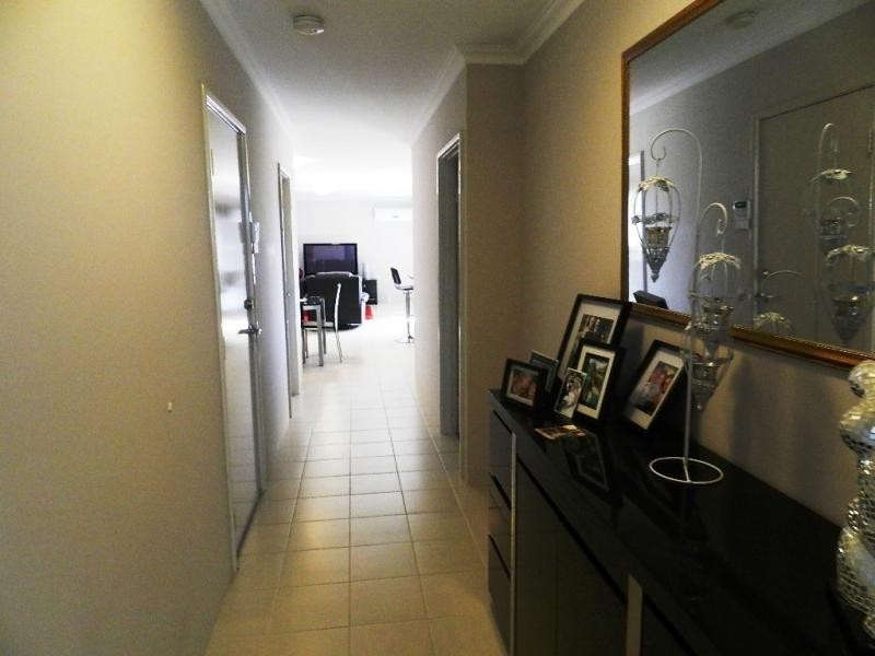 17 Jedburgh Loop, Sinagra WA 6065