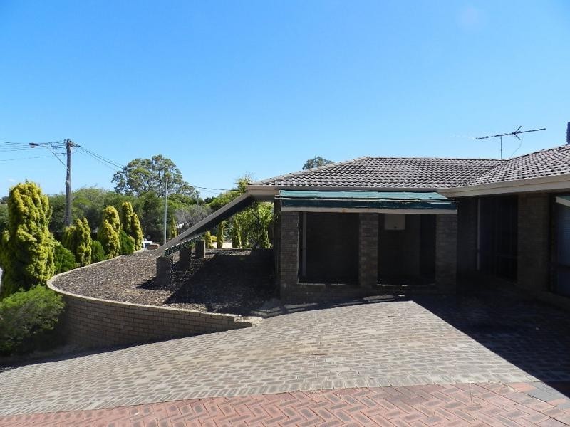 18 Graphic Court, Beldon WA 6027