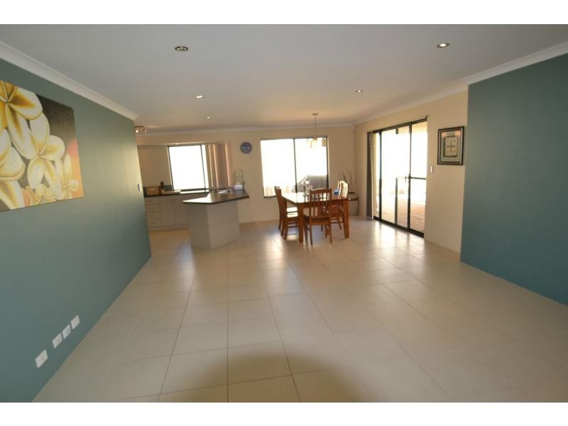 65 Galileo Avenue, Tapping WA 6065