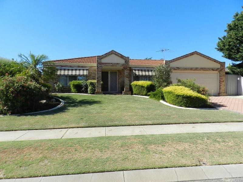 37 Cadoux Loop, Hocking WA 6065