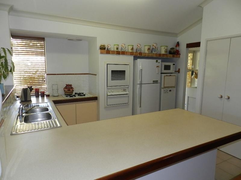 37 Cadoux Loop, Hocking WA 6065