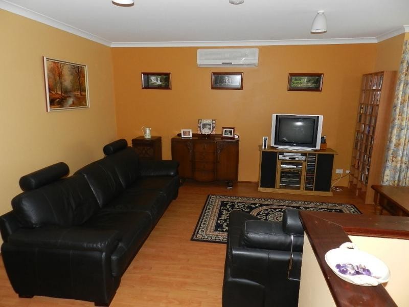37 Cadoux Loop, Hocking WA 6065