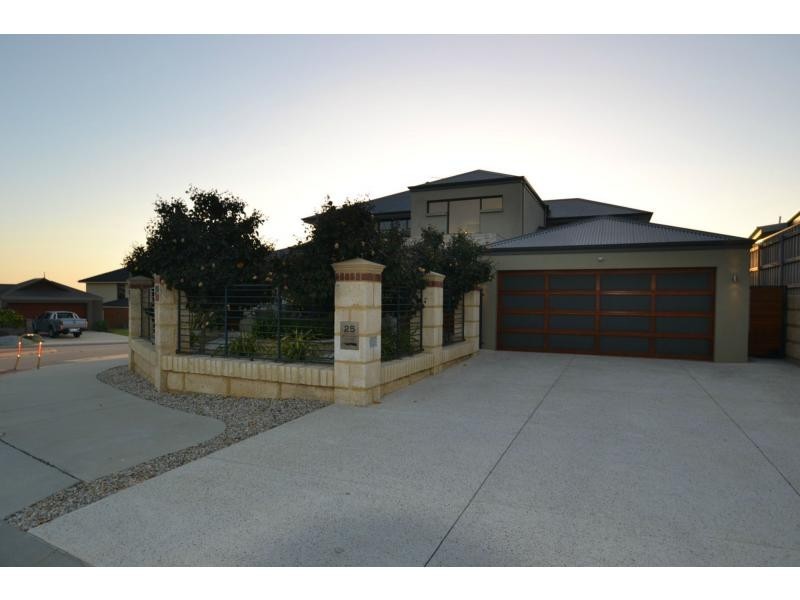 25 St Anthony Avenue, Quinns Rocks WA 6030
