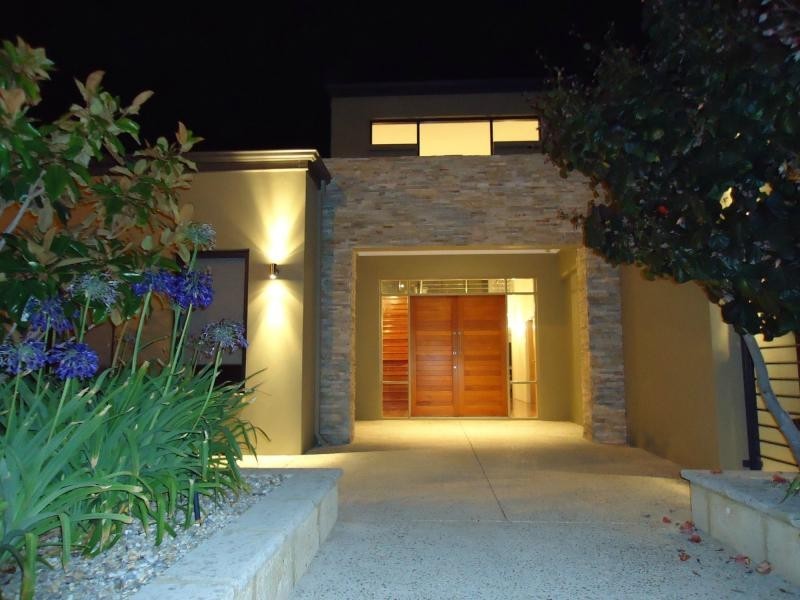 25 St Anthony Avenue, Quinns Rocks WA 6030