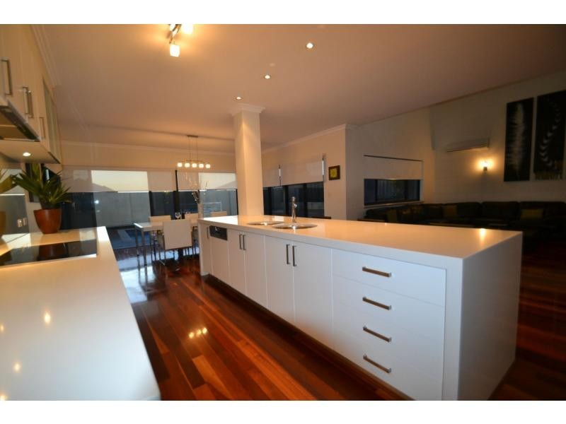 25 St Anthony Avenue, Quinns Rocks WA 6030