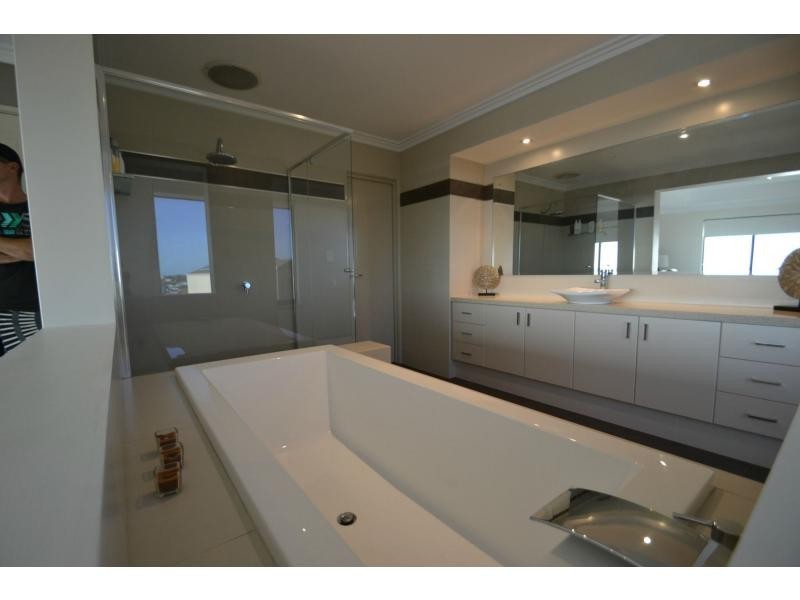 25 St Anthony Avenue, Quinns Rocks WA 6030