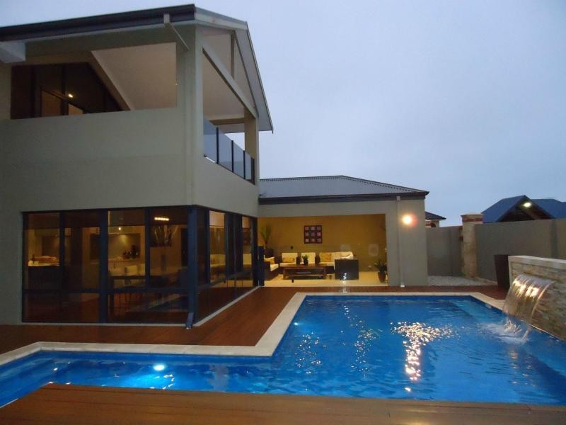 25 St Anthony Avenue, Quinns Rocks WA 6030