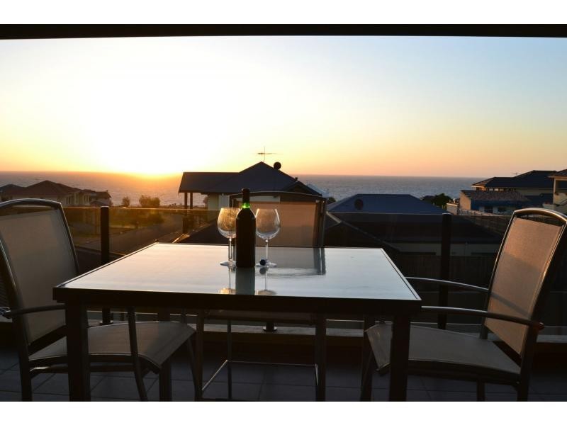 25 St Anthony Avenue, Quinns Rocks WA 6030