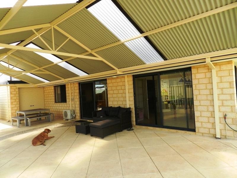 8 Swanmore Street, Butler WA 6036