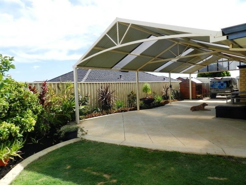 8 Swanmore Street, Butler WA 6036